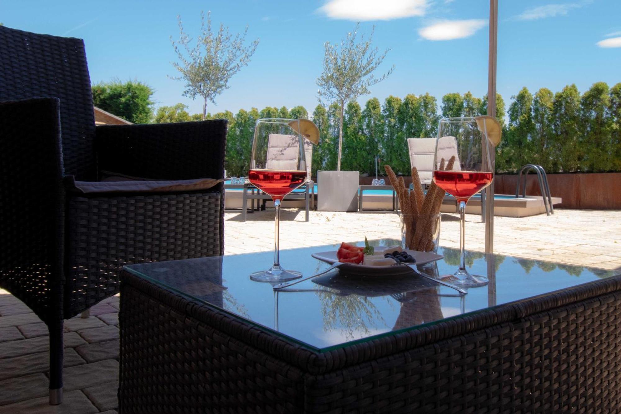 Melaniesguesthouse 4 Zimmerwohnung Caldaro Exteriör bild